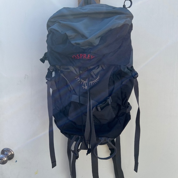 Osprey Backpack Daypack Stratos 40 Like New - Picture 1 of 10
